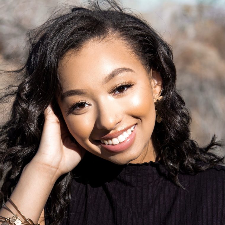headshot of Akiya Dillon